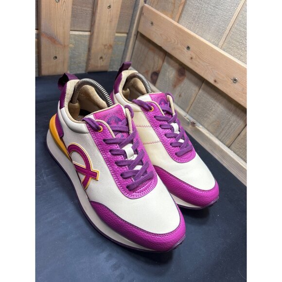 Nicki Minaj ITTY BITTY PIGGY Sneakers Size 9 Purple Cream Bio Leather Retro - Picture 2 of 11